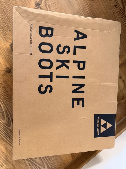 Clăpari schi Fischer Ranger – mărimea 23.5 – stare foarte bună