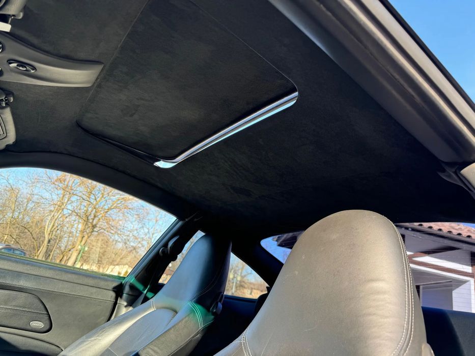 Porsche 911 Întreținut exemplar, stare tehnică și estetică foarte bună.