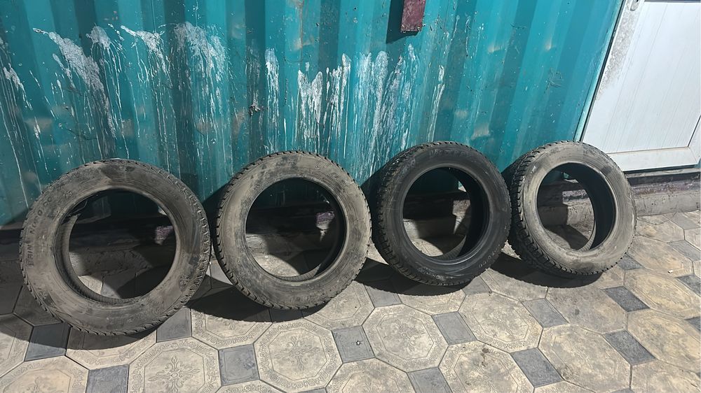 Продам зимние шины