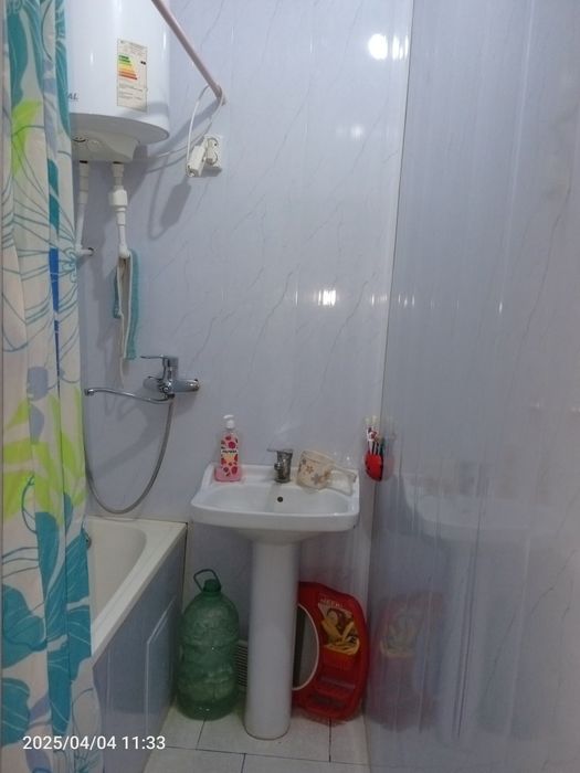 3-xonalik dom sotiladi Kogon gorit vayeni garadok
