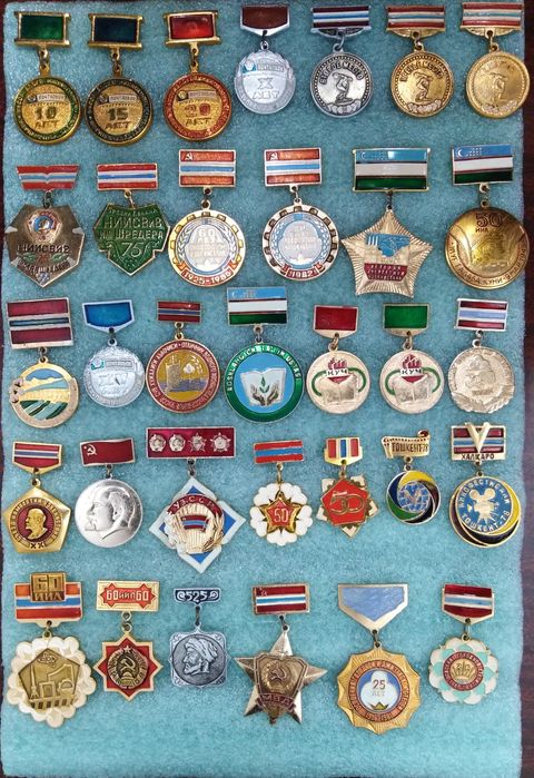 Значки узбекской ССР (УзССР)-ЧИТАЙТЕ ОПИСАНИЕ.