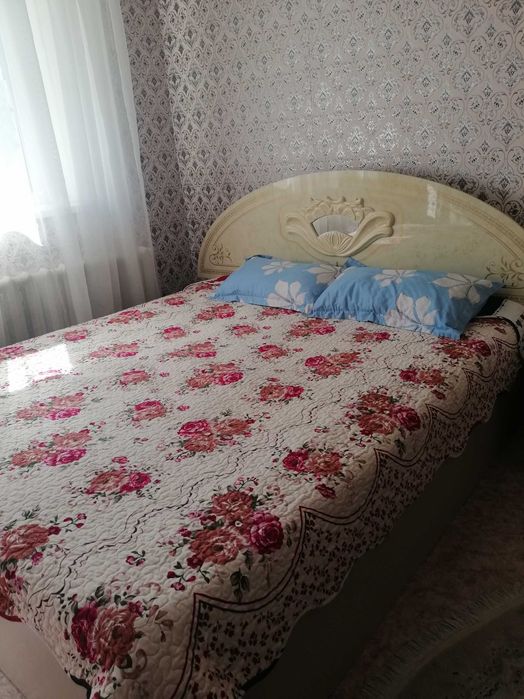 Продам спальный гарнитур б/у