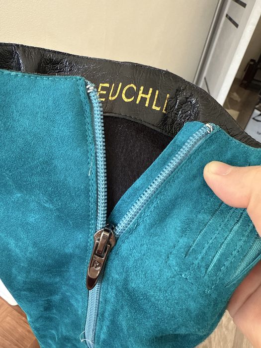 Продам женские сапоги