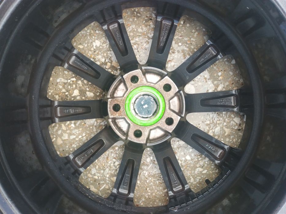 Оригинални джанти MOMO 18" 8J  5 × 100  до 5×114.3 ЕТ 35 с гуми 235/45/18