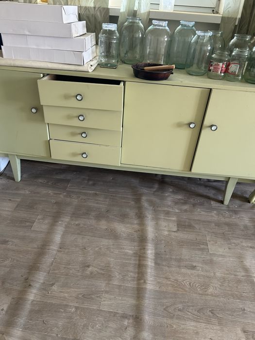 Продается деревянная мебель