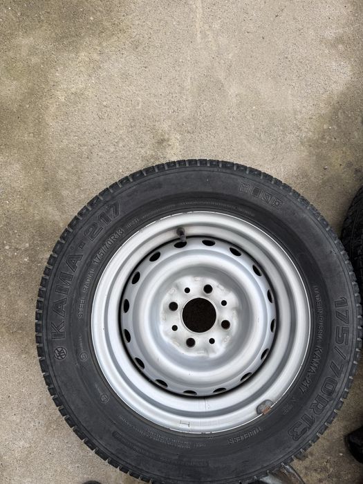 175/70/13 балон дискьарымен сатылады. Ваз 2107