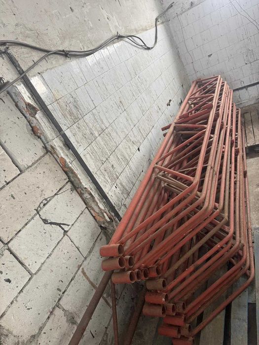 De vanzare/ chirie schela metalica model italian