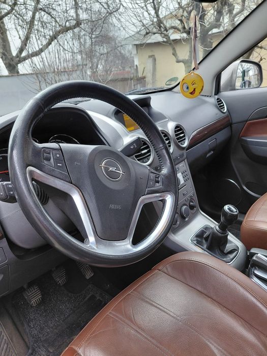 Vând Opel antara 2007