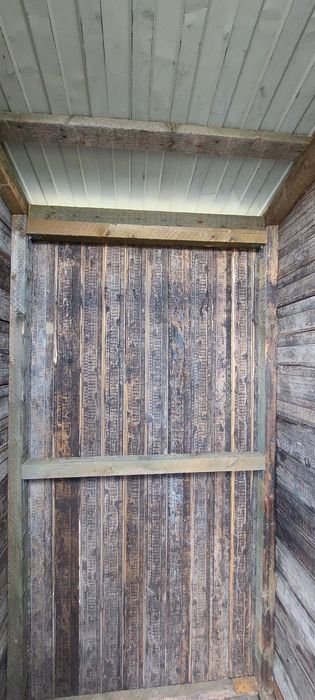 Туалет деревянный