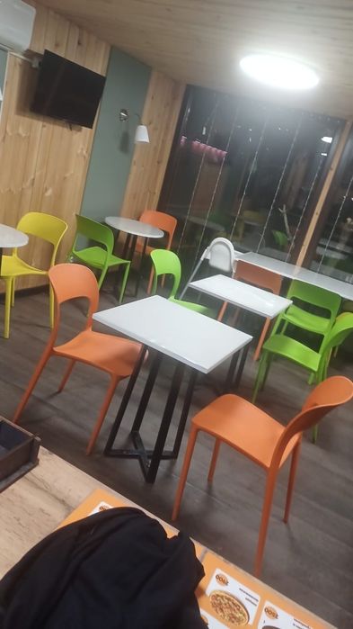 Продам действуйщий бизнес. Павильон фастфуд.