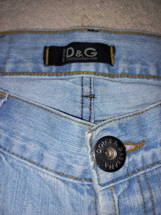 джинсы для девушки италия D&G