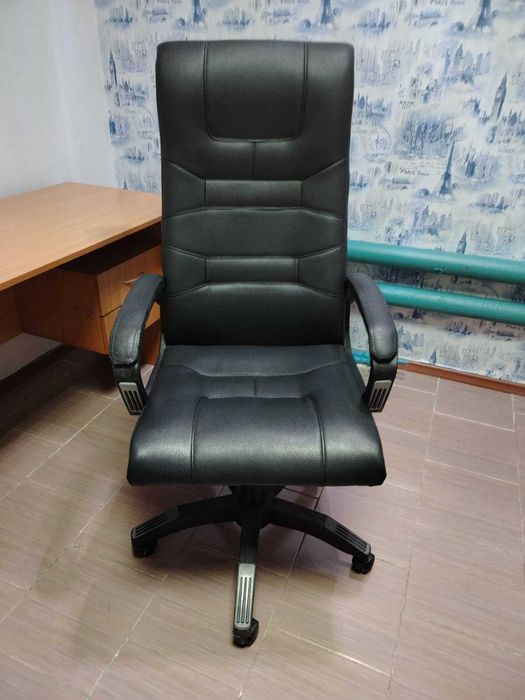 Продам офисное кресло