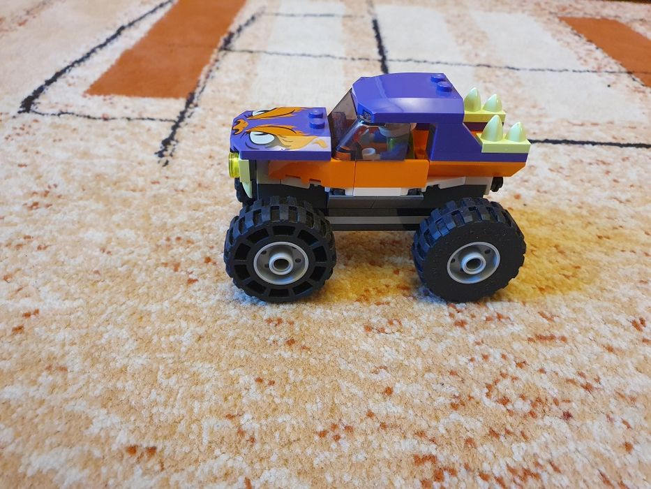 Lego City: Camion gigant 60251 (include cutia originala)