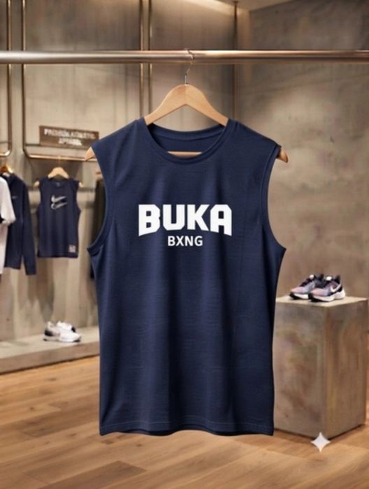 Erkaklar uchun sport maykasi Buka
