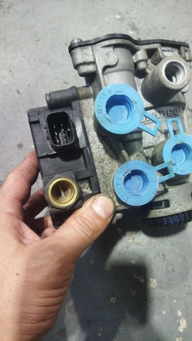 Модулятор тормозной