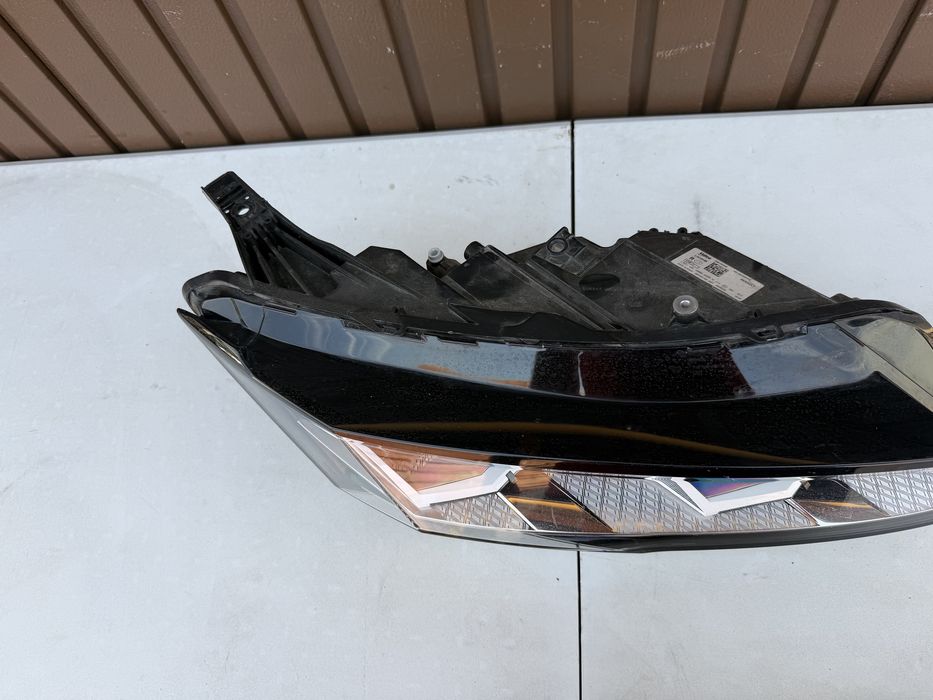 Far dreapta Renault rafale