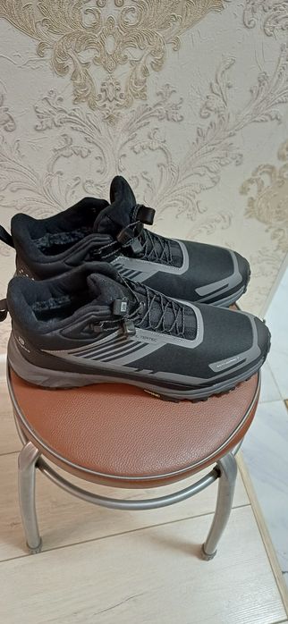 зимние кроссовки  с мехом бренд BAASPLOA унисекс