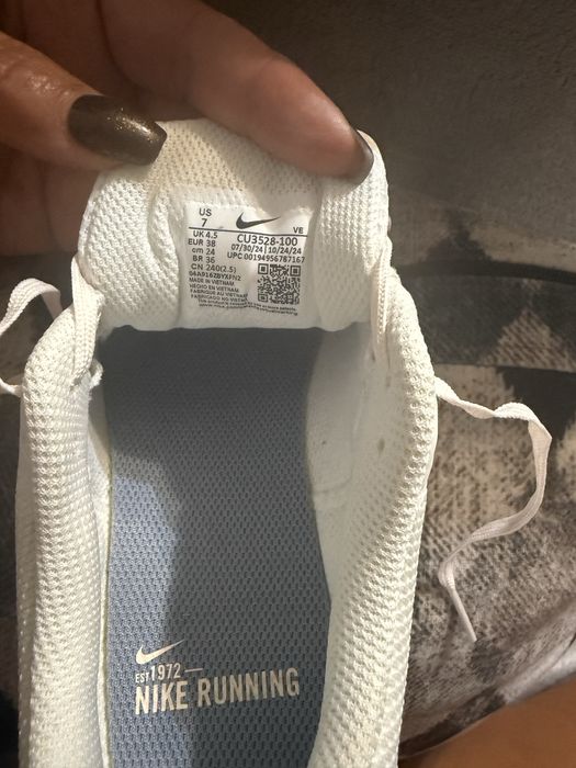 Оригинални маратонки nike