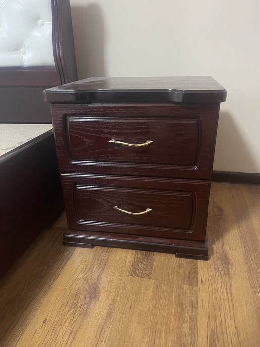 Продам спальный гарнитур