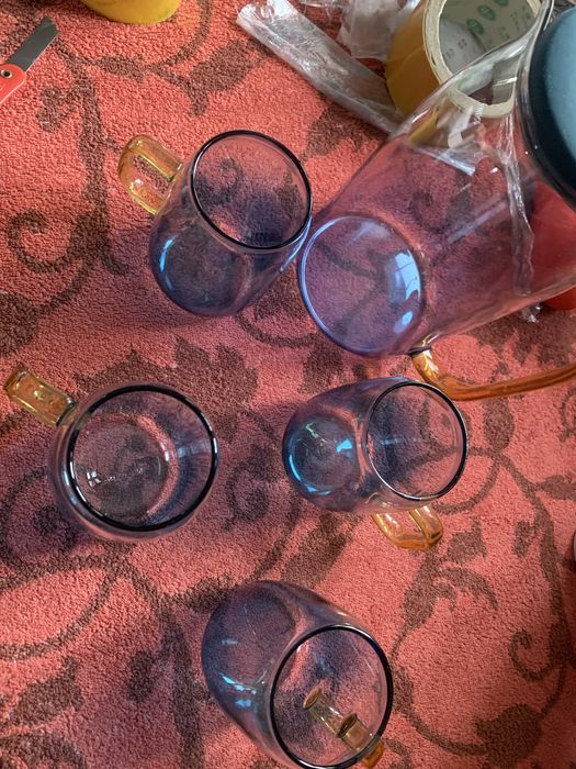 Графин и 4 стаканчика. Стекло.