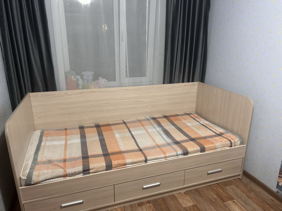 Срочно продам кровать
