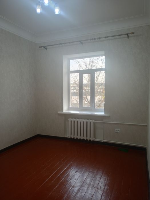 Гор Парк! Центрда! 2 хон, кв, сотилади!