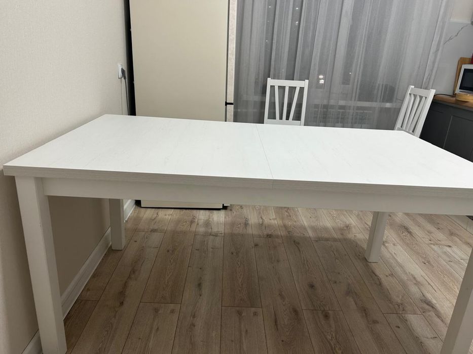 Продам кухонный стол