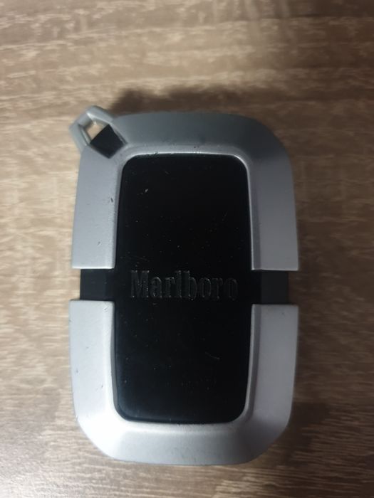 Оргинална запалка на Marlboro