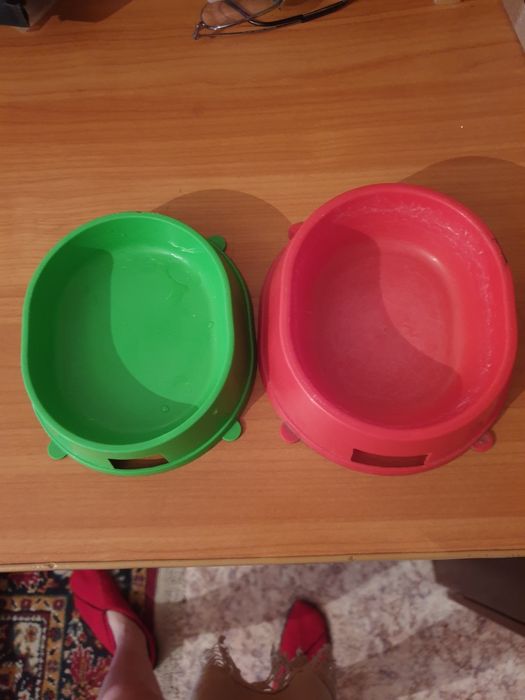 Миски для кошек и собак