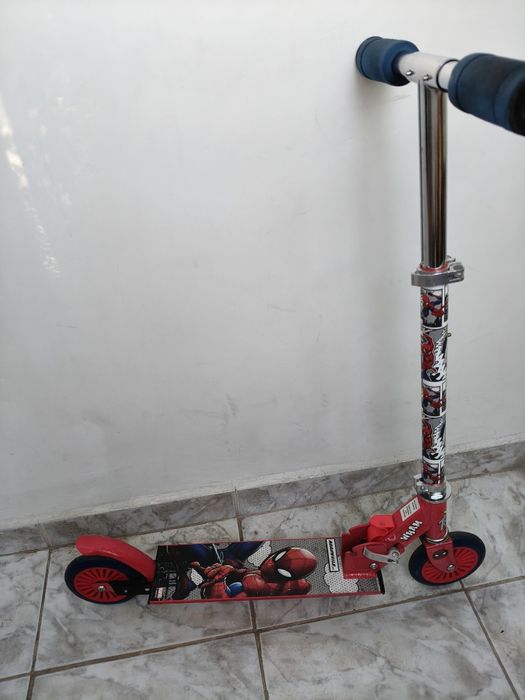 Trotineta Spiderman copii 4-6 ani
