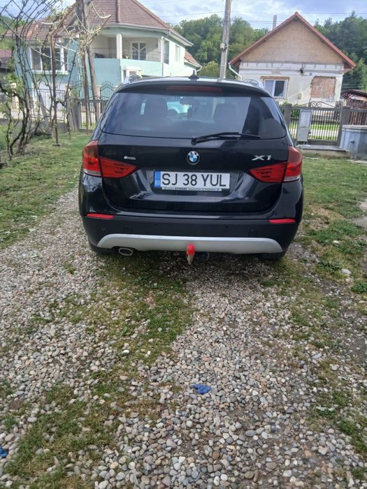 Vând BMW X1 Xdrive
