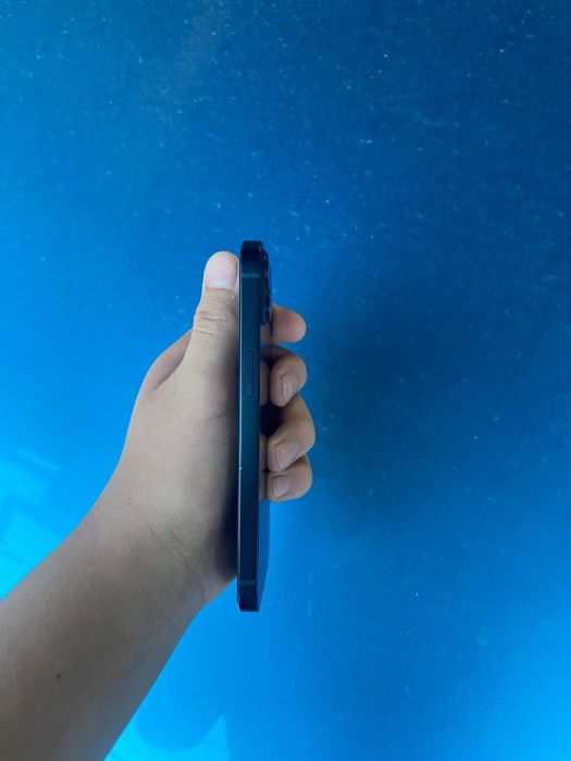 iPhone 13 с гарантией