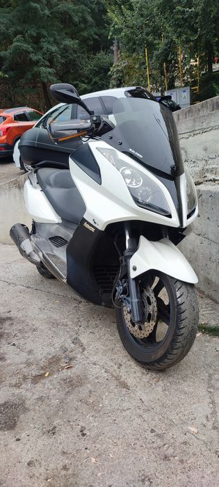Maxiscuter Kymco Downtown
