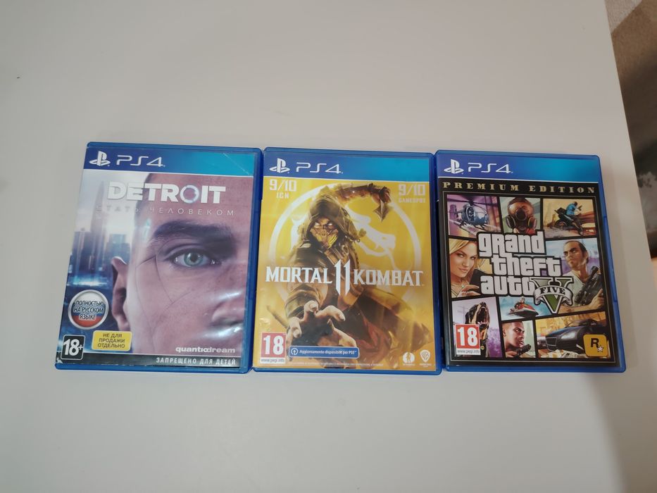 Продам проектор новый и playstation 4