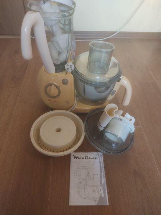 Кухненски робот - миксер