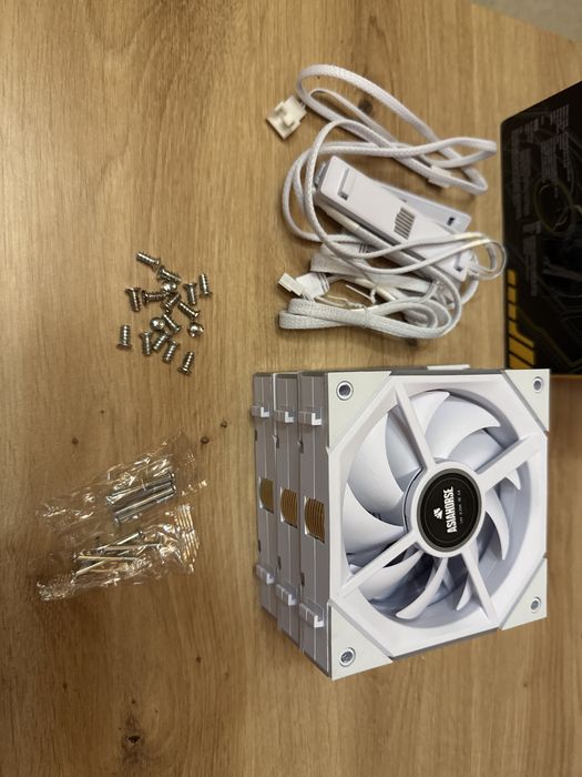 Ventilator cooler carcasa PC desktop Asiahorse Nyota 120mm ARGB white reverse,control al vitezei 800-1800 RPM sub 29 dB,calculator - pachet 3 bucati