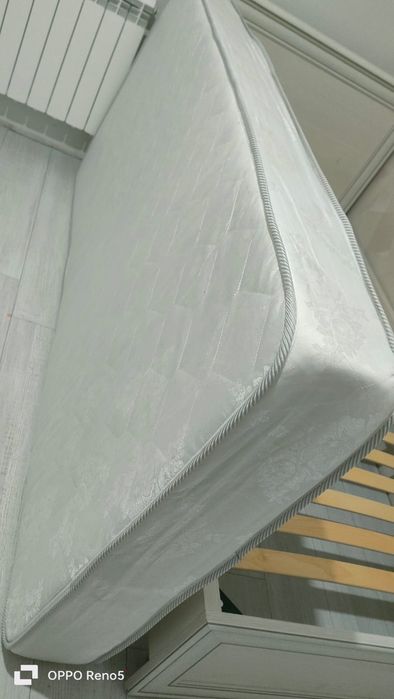 Продам односпальную кровать