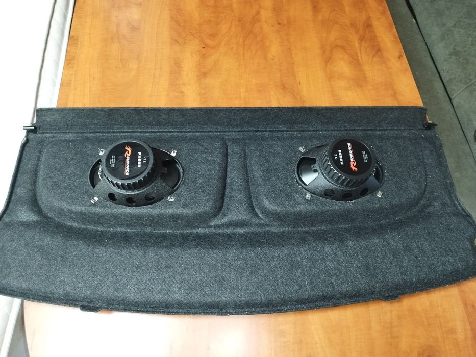 Кора за багажник на BMW E46 compact със супер тонколони