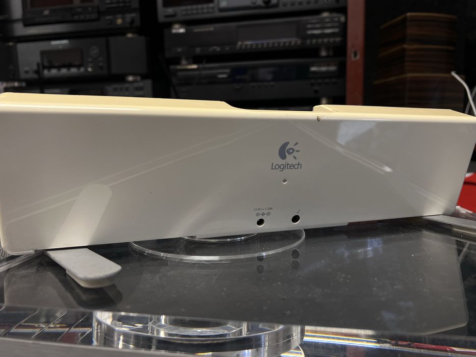 Logitech Pure-Fi Anywhere 2