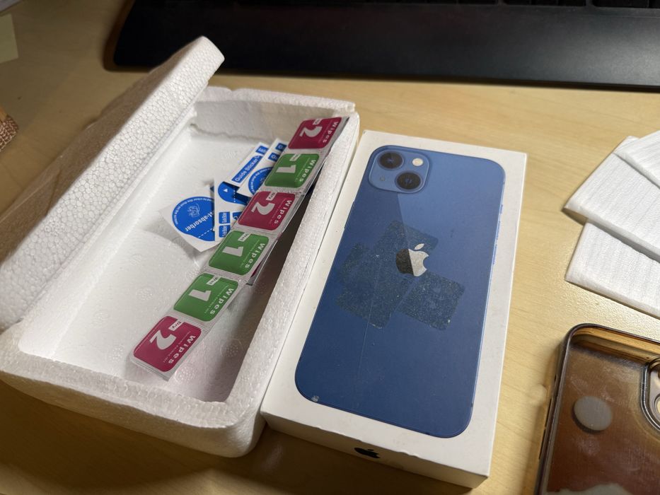 Accesorii iphone 13 - folii privacy sticla - cablu - huse - cutie iphone 13 256 gb