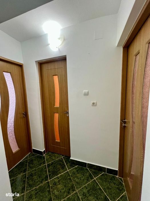 Chirie 2 camere zona Crisan mobilat utilat 250eur/luna