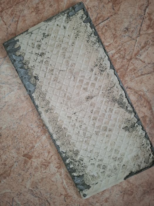 Продам кафел. Размером 20×40.