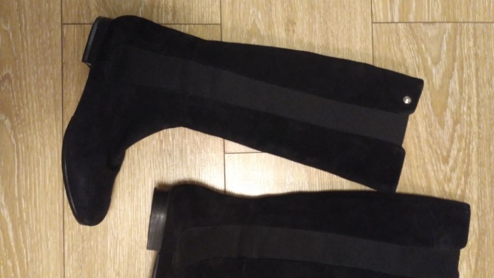 Женские сапожки, черные