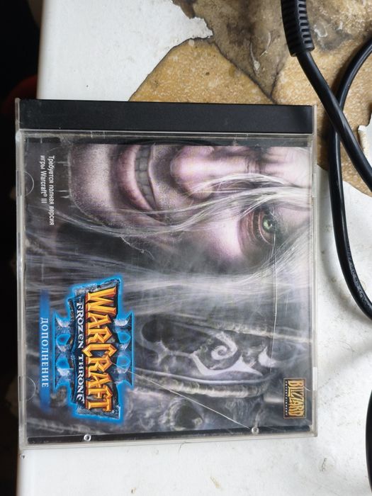Продам игру warcraft