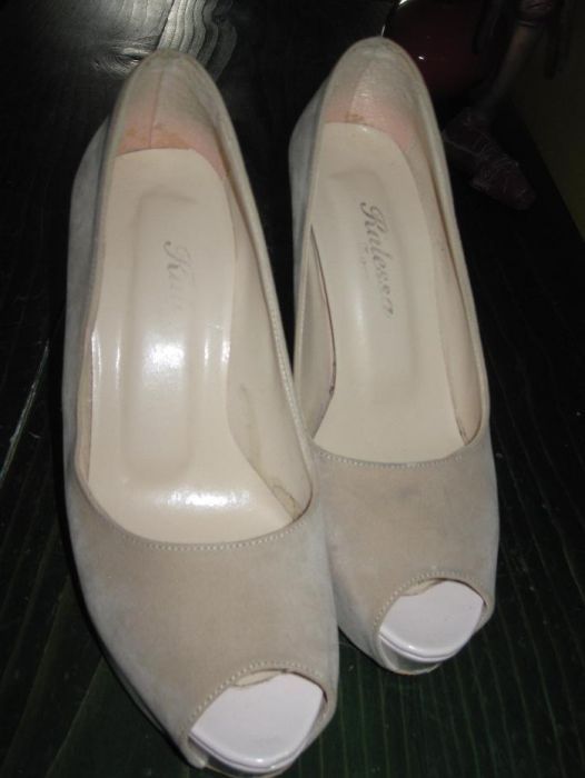 Продавам дамски обувки