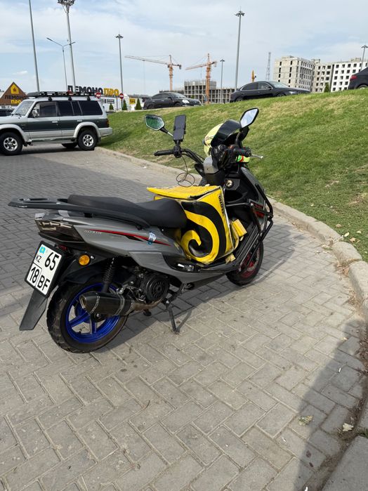 Макси 150 куб Мопед сатылады