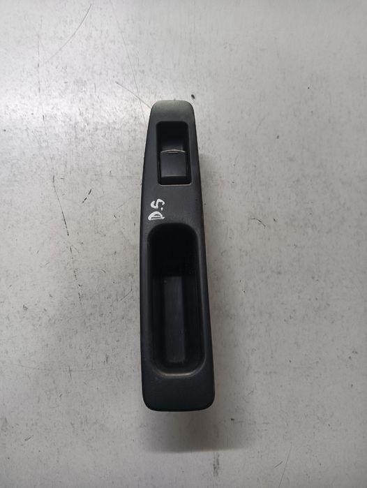 Buton Geamuri Electrice Dreapta Spate Nissan Qashqai / Qashqai +2 I J1