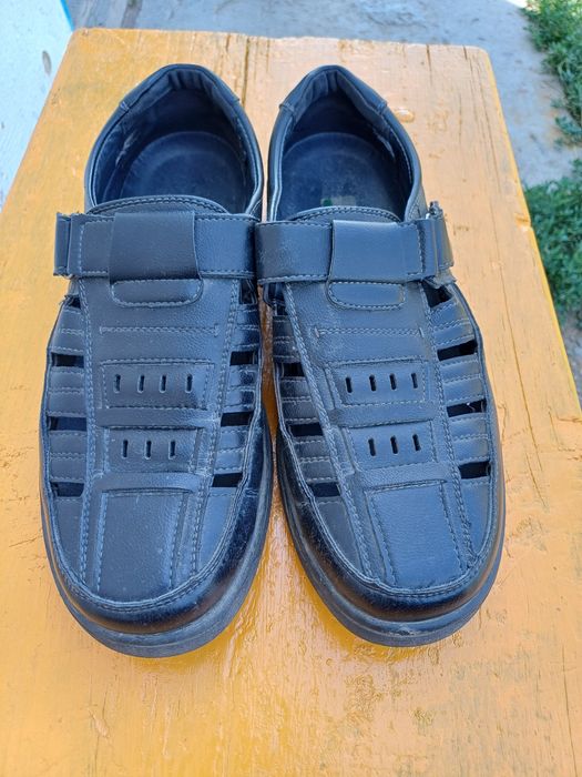 Продам обувь летней