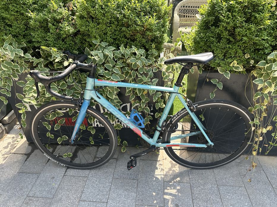 ПРОДАЮ шоссейник Trinx