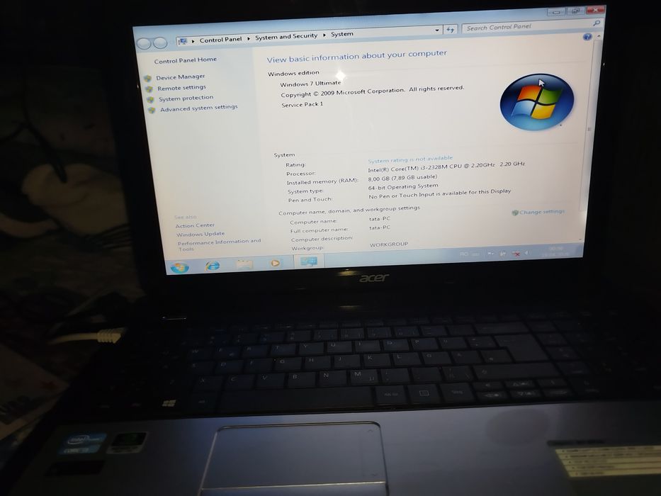 Vând 2 laptopuri Acer ține bateria 1 h 30 m 8 GB RAM